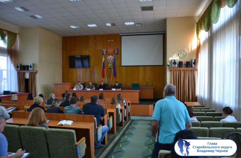 Подборка о ГЛАВном. Глава Станично-Луганского округа - Альберт Зинченко Подборка о ГЛАВном. Глава Станично-Луганского округа - Альберт Зинченко