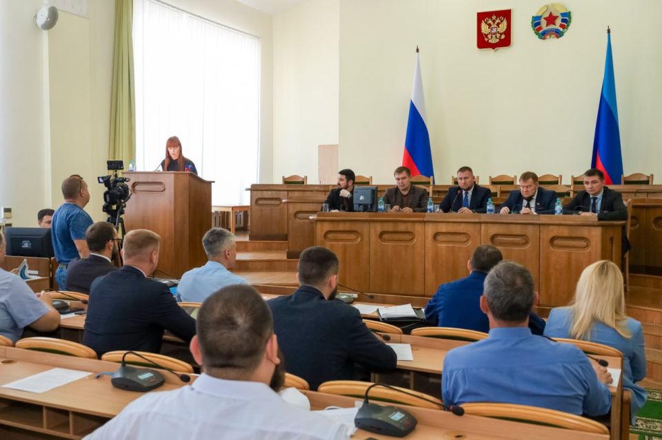 В фокусе «правительственного часа»: вопросы разграничения земель и кадастрового учета В фокусе «правительственного часа»: вопросы разграничения земель и кадастрового учета