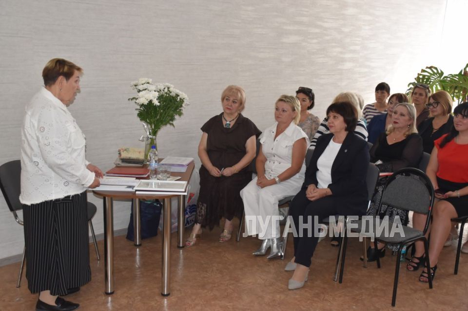 В Стаханове прошла конференция местного отделения Союза женщин России В Стаханове прошла конференция местного отделения Союза женщин России