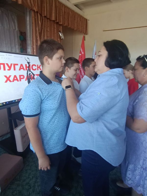 ПИОНЕР- ЭТО ЗНАЧИТ БЫТЬ ПЕРВЫМ! ПИОНЕР- ЭТО ЗНАЧИТ БЫТЬ ПЕРВЫМ!
