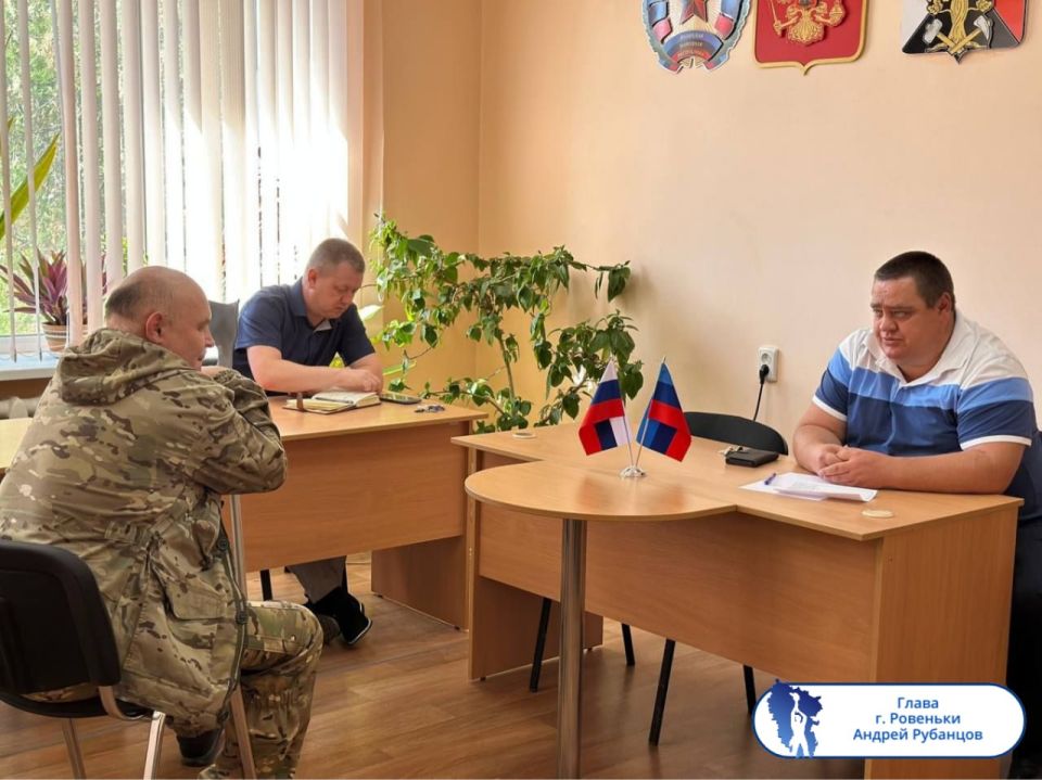 Подборка о ГЛАВном. Глава Станично-Луганского округа - Альберт Зинченко Подборка о ГЛАВном. Глава Станично-Луганского округа - Альберт Зинченко