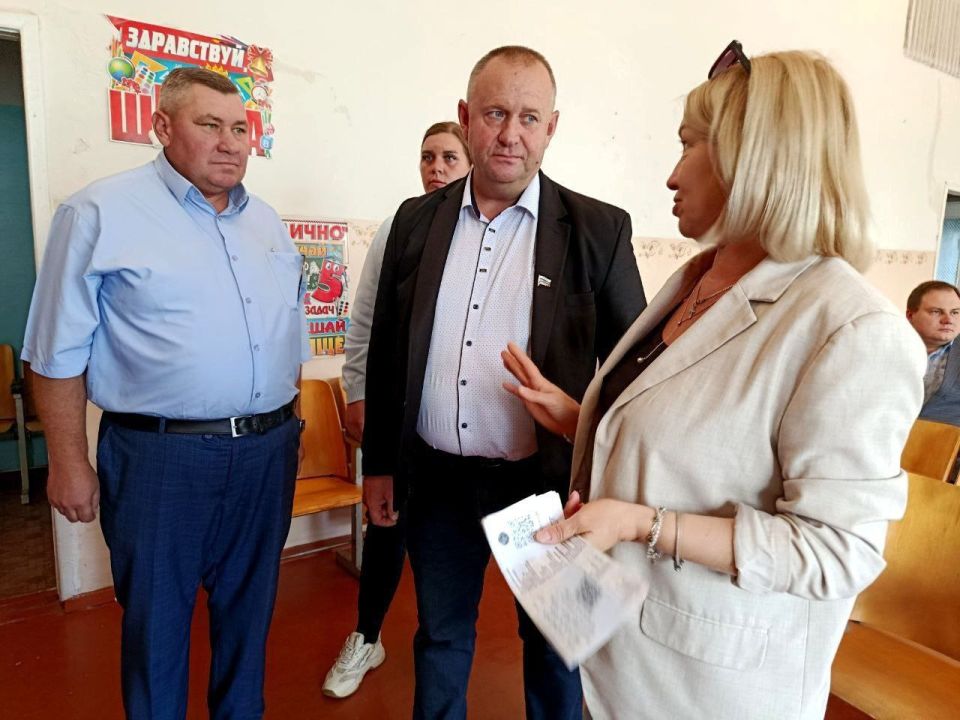 Константин Бутримов: Профориентационное мероприятие в Гречишкинской школе: «Выбирай свое» Константин Бутримов: Профориентационное мероприятие в Гречишкинской школе: «Выбирай свое»