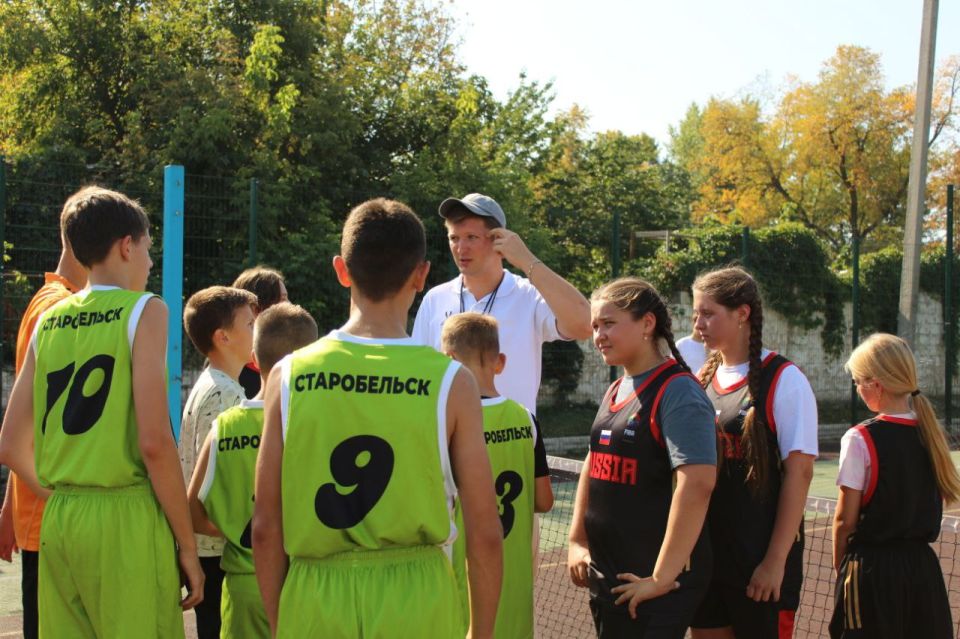 24 сентября 2025 года на базе МБУ «ФСК Колос» состоялся муниципальный этап соревнований по дворовому баскетболу 33, в котором приняли участие команды школ Старобельского муниципального округа 24 сентября 2025 года на базе МБУ «ФСК Колос» состоялся муниципальный этап соревнований по дворовому баскетболу 33, в котором приняли участие команды школ Старобельского муниципального округа