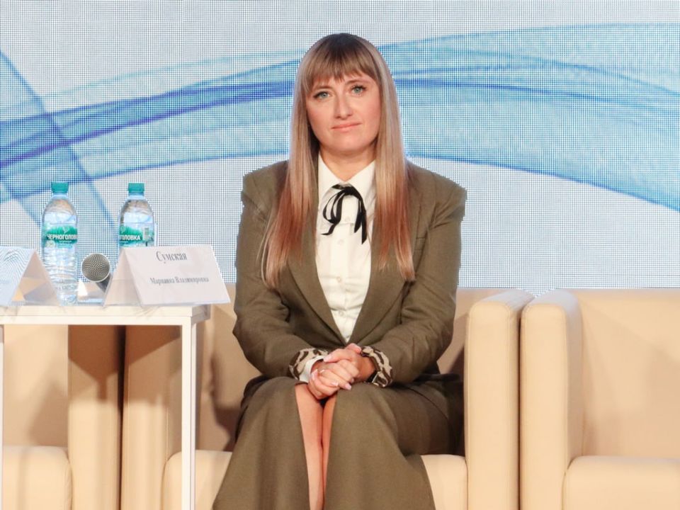 Председатель Избиркома ЛНР выступила на форуме в честь третьей годовщины воссоединения с Россией Председатель Избиркома ЛНР выступила на форуме в честь третьей годовщины воссоединения с Россией