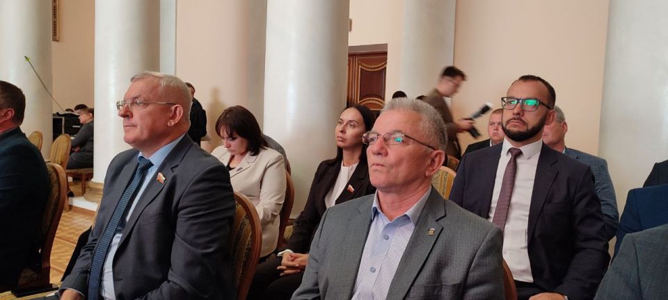 Роман Лысенко: Сегодня, 25 сентября, в преддверии Дня воссоединения Луганской Народной Республики с Россией, установленного Указом Главы Луганской Народной Республики, принял участие в форуме «Интеграция Луганской Народной... Роман Лысенко: Сегодня, 25 сентября, в преддверии Дня воссоединения Луганской Народной Республики с Россией, установленного Указом Главы Луганской Народной Республики, принял участие в форуме «Интеграция Луганской Народной...