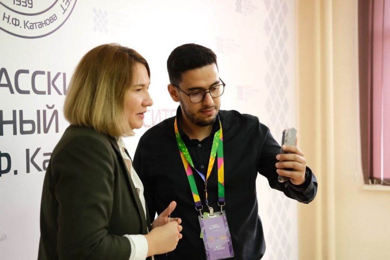 Молодёжь Свердловска ЛНР провела встречу с представителем Королевства Марокко Молодёжь Свердловска ЛНР провела встречу с представителем Королевства Марокко