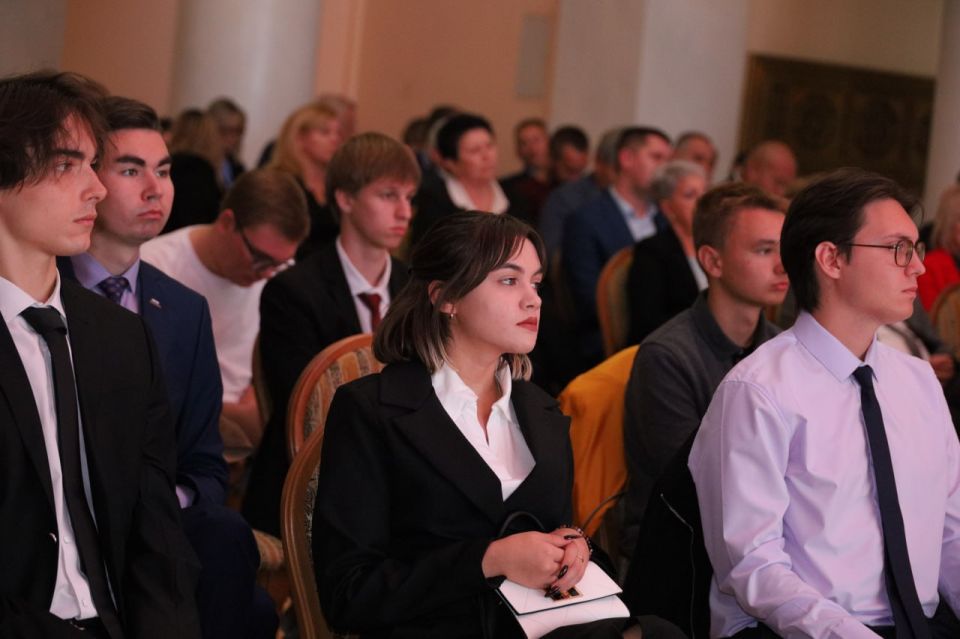 ВАРМСУ поддержала форум в Луганске «Интеграция Луганской Народной Республики: результаты и новые вызовы», где эксперты, представители общественности и органов власти обсудили итоги и вызовы интеграции ЛНР в правовое... ВАРМСУ поддержала форум в Луганске «Интеграция Луганской Народной Республики: результаты и новые вызовы», где эксперты, представители общественности и органов власти обсудили итоги и вызовы интеграции ЛНР в правовое...