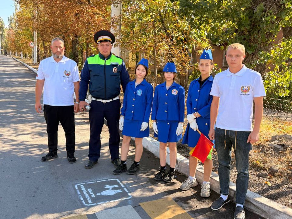 В Стаханове прошла акция «Трафарет безопасности» В Стаханове прошла акция «Трафарет безопасности»