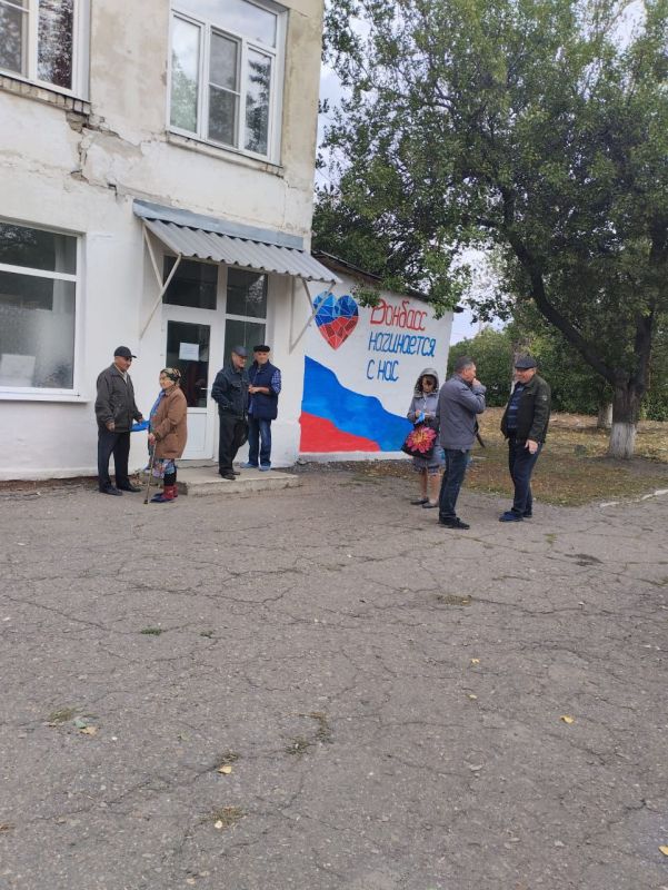 Специалисты из Свердловской городской больницы провели выездной прием в с. Карпово-Крепенское Специалисты из Свердловской городской больницы провели выездной прием в с. Карпово-Крепенское