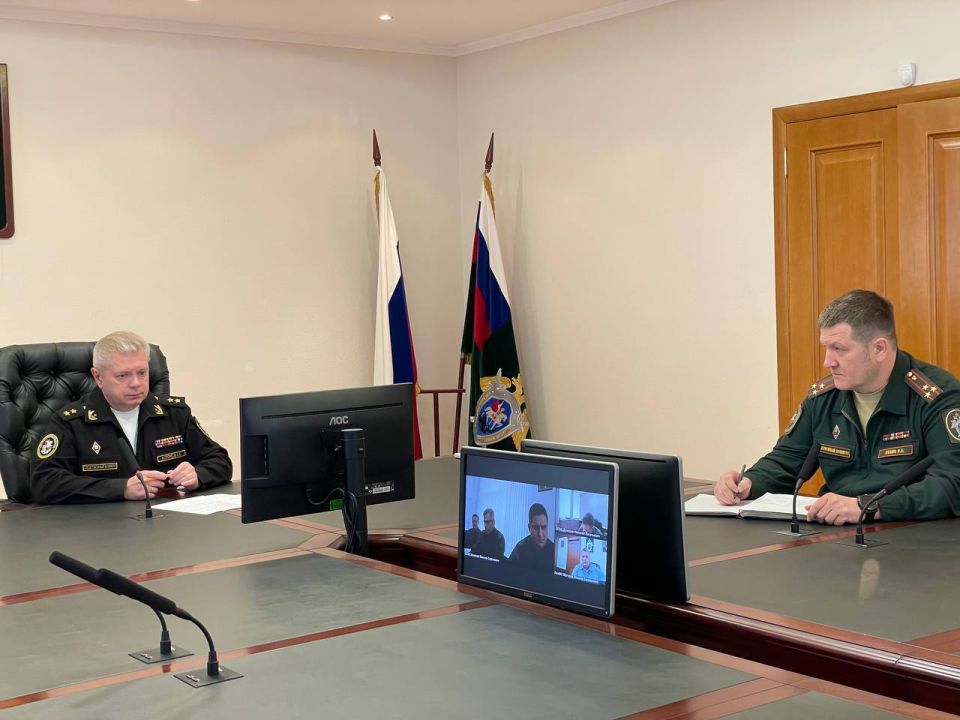 В ГВСУ СК России проведено совещание по вопросам выполнения ремонтно-восстановительных работ в зданиях ведомственных образовательных организаций в Луганске В ГВСУ СК России проведено совещание по вопросам выполнения ремонтно-восстановительных работ в зданиях ведомственных образовательных организаций в Луганске