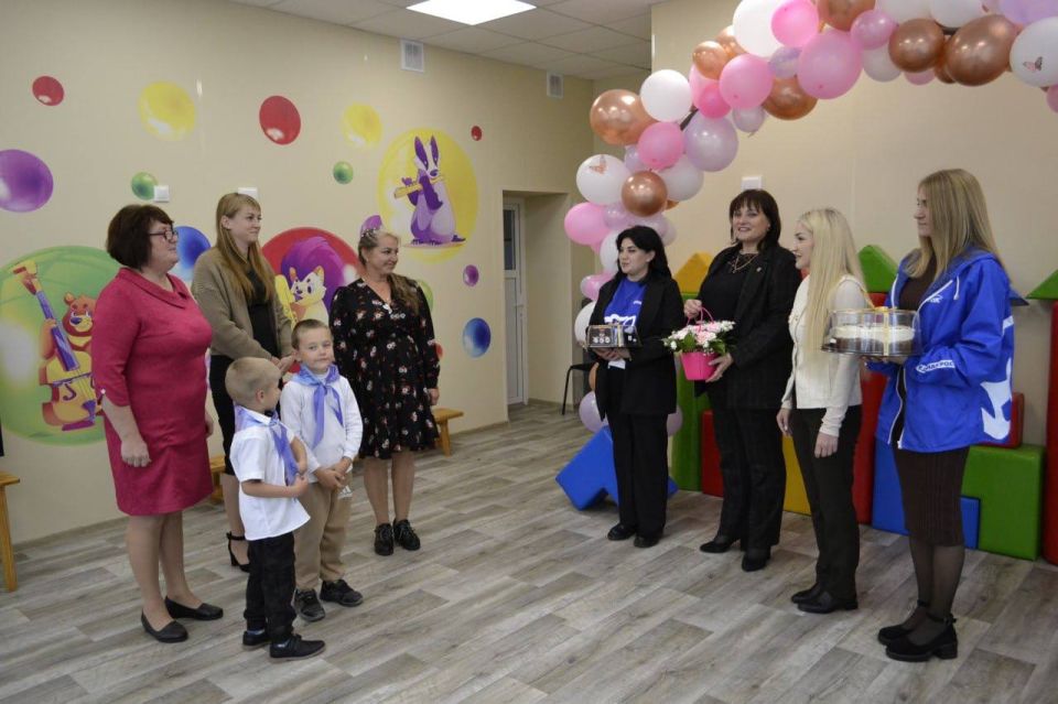 Выездное поздравление ко Дню дошкольного работника Выездное поздравление ко Дню дошкольного работника