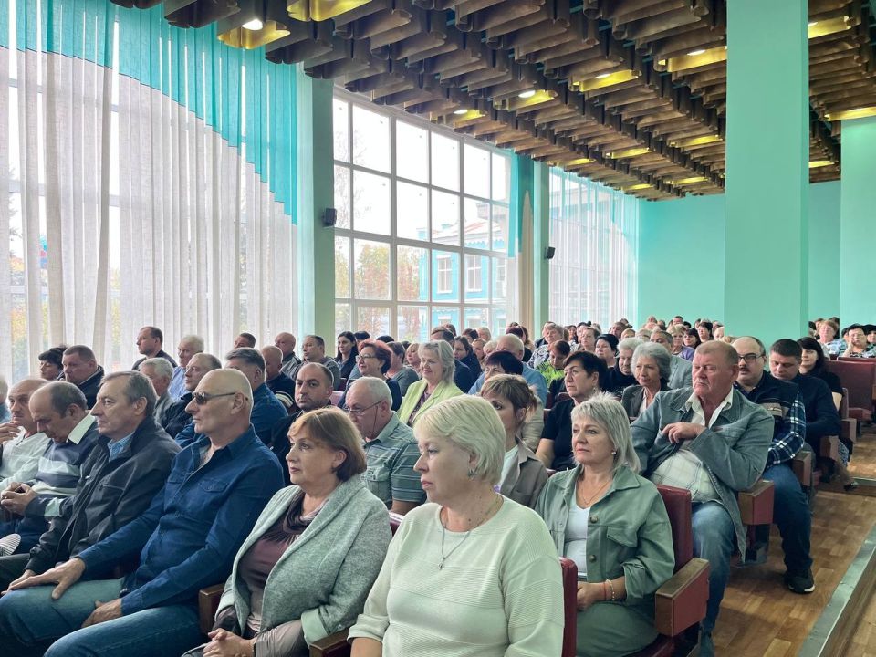 Константин Бутримов: ДЕНЬ МАШИНОСТРОИТЕЛЯ НА ЛУГАМАШЕ Константин Бутримов: ДЕНЬ МАШИНОСТРОИТЕЛЯ НА ЛУГАМАШЕ