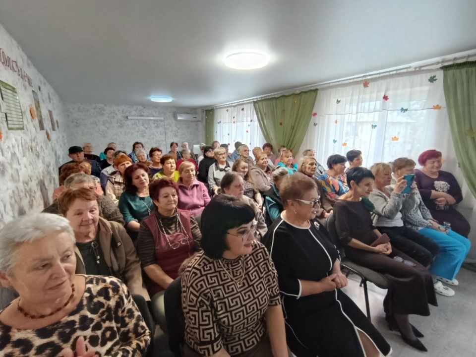 Сибирский квартет покорил Кировск самобытной музыкой Сибирский квартет покорил Кировск самобытной музыкой