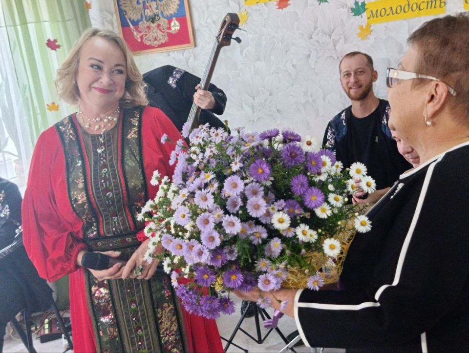 Сибирский квартет покорил Кировск самобытной музыкой Сибирский квартет покорил Кировск самобытной музыкой