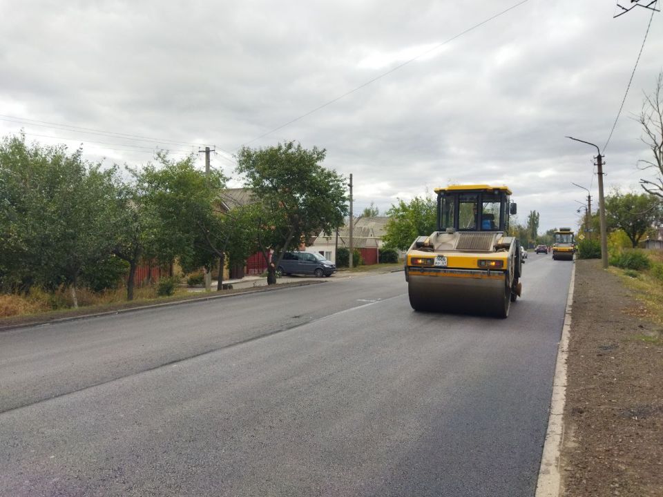 В городском округе город Ровеньки идет масштабное восстановление автодорог местного значения за счёт средств регионального бюджета В городском округе город Ровеньки идет масштабное восстановление автодорог местного значения за счёт средств регионального бюджета