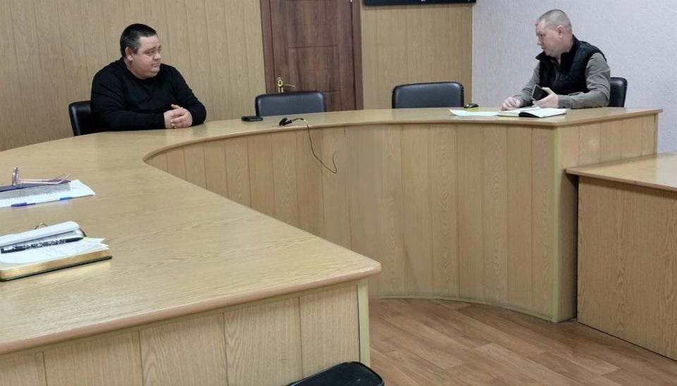 Сегодня Глава городского округа город Ровеньки Андрей Рубанцов провел плановое рабочее совещание с руководителями управлений администрации и структурных подразделений Сегодня Глава городского округа город Ровеньки Андрей Рубанцов провел плановое рабочее совещание с руководителями управлений администрации и структурных подразделений