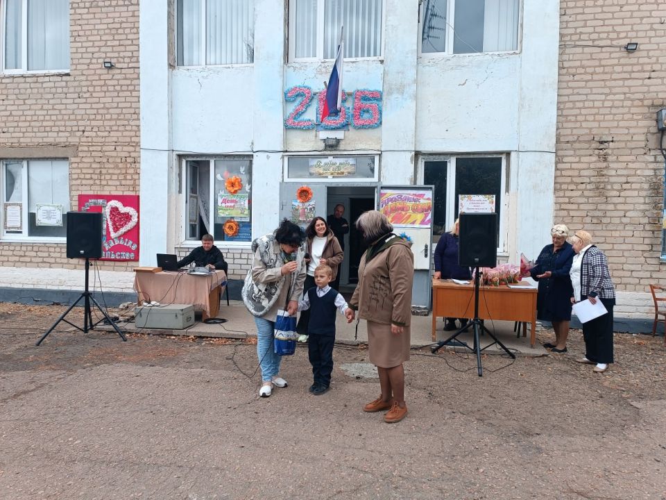 Праздничная программа в селе Давыдо-Никольское Праздничная программа в селе Давыдо-Никольское