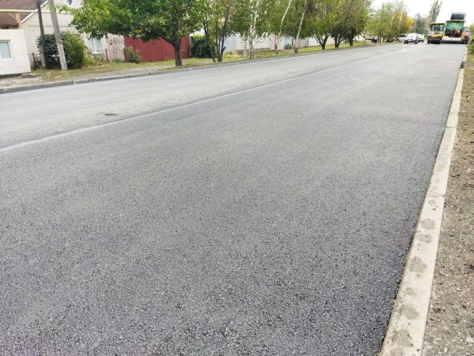 В городском округе город Ровеньки идет масштабное восстановление автодорог местного значения за счёт средств регионального бюджета В городском округе город Ровеньки идет масштабное восстановление автодорог местного значения за счёт средств регионального бюджета