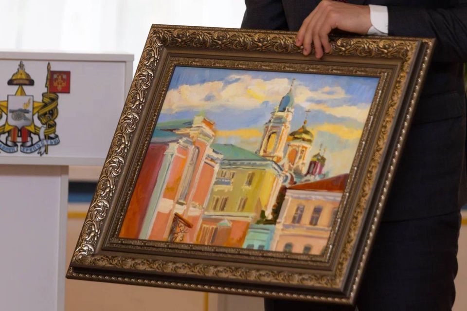 Александр Новиков: Смоленск всегда был и остаётся открытым, гостеприимным городом, который, опираясь на героическое прошлое, строит своё будущее и укрепляет международные и межмуниципальные связи Александр Новиков: Смоленск всегда был и остаётся открытым, гостеприимным городом, который, опираясь на героическое прошлое, строит своё будущее и укрепляет международные и межмуниципальные связи