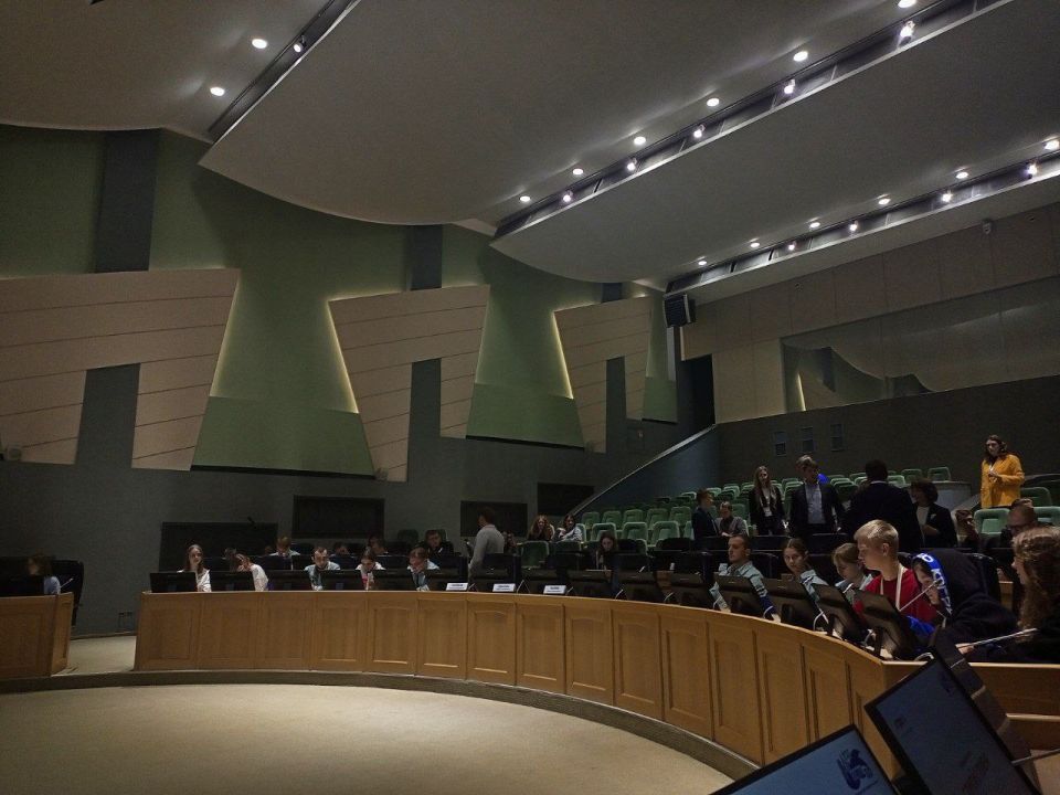 Стартовала двухдневная защита проектов на форум «УТРО2025» при поддержке Росмолодёжь.Гранты Стартовала двухдневная защита проектов на форум «УТРО2025» при поддержке Росмолодёжь.Гранты