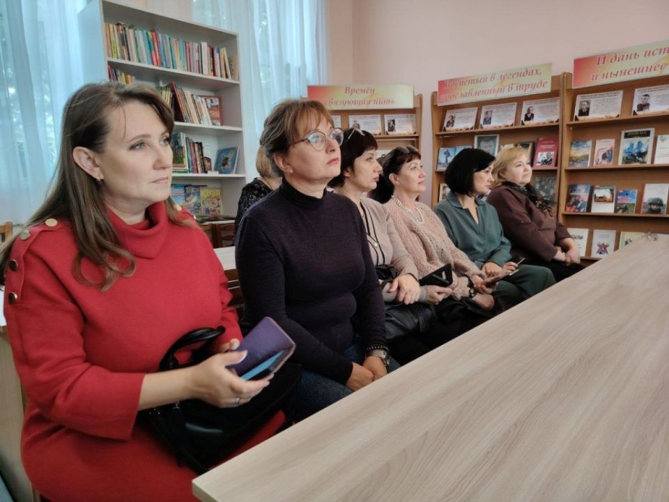 В городской библиотеке для детей состоялось долгожданное событие — запуск всероссийского проекта «#ЗнайЧитай»! В городской библиотеке для детей состоялось долгожданное событие — запуск всероссийского проекта «#ЗнайЧитай»!