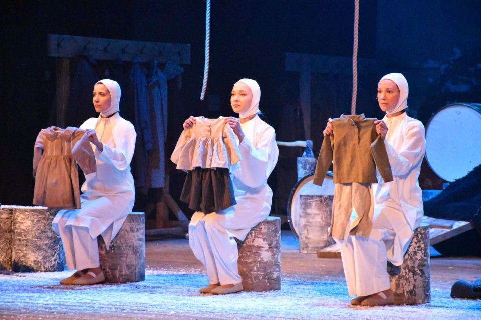 Владимирский театр драмы снова в ЛНР Владимирский театр драмы снова в ЛНР