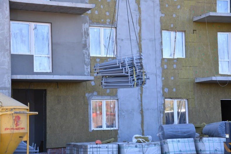Председатель Совета Свердловского муниципального округа проинспектировал ход строительных работ ЖК «Красноярский» Председатель Совета Свердловского муниципального округа проинспектировал ход строительных работ ЖК «Красноярский»