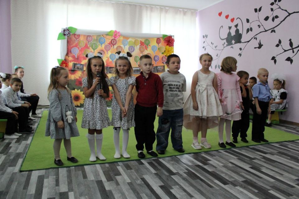 Сегодня в «Троицком учебновоспитательном комплексе» прошло праздничное мероприятие, посвящённое Дню воспитателя и дошкольного работника Сегодня в «Троицком учебновоспитательном комплексе» прошло праздничное мероприятие, посвящённое Дню воспитателя и дошкольного работника