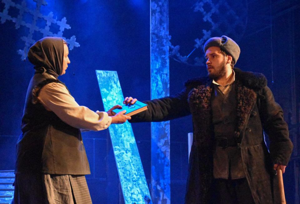 Владимирский театр драмы снова в ЛНР Владимирский театр драмы снова в ЛНР