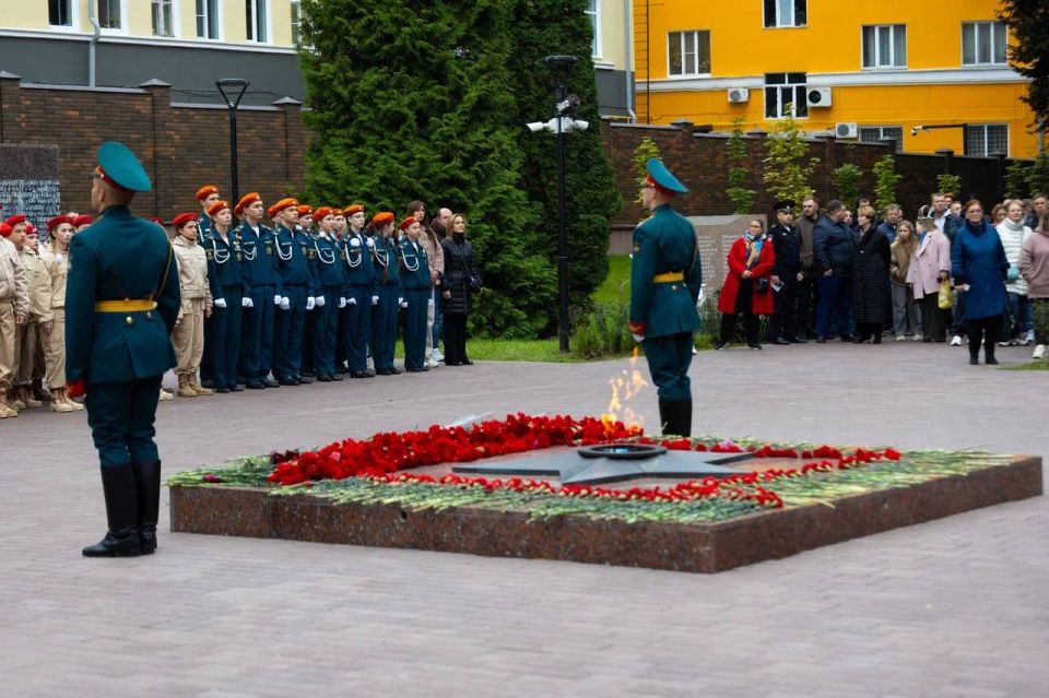Александр Новиков: Сегодня Смоленск продолжает праздновать 1162-ю годовщину первого упоминания в летописи и 82-ю годовщину освобождения от фашистских захватчиков Александр Новиков: Сегодня Смоленск продолжает праздновать 1162-ю годовщину первого упоминания в летописи и 82-ю годовщину освобождения от фашистских захватчиков