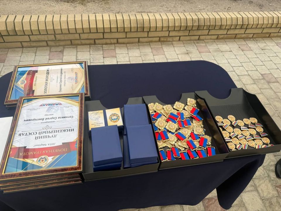 Константин Бутримов: НА «МАРШАЛЕ» ПОЗДРАВИЛИ ЗАВОДЧАН С ПРОФЕССИОНАЛЬНЫМ ПРАЗДНИКОМ – ДНЕМ МАШИНОСТРОИТЕЛЯ Константин Бутримов: НА «МАРШАЛЕ» ПОЗДРАВИЛИ ЗАВОДЧАН С ПРОФЕССИОНАЛЬНЫМ ПРАЗДНИКОМ – ДНЕМ МАШИНОСТРОИТЕЛЯ