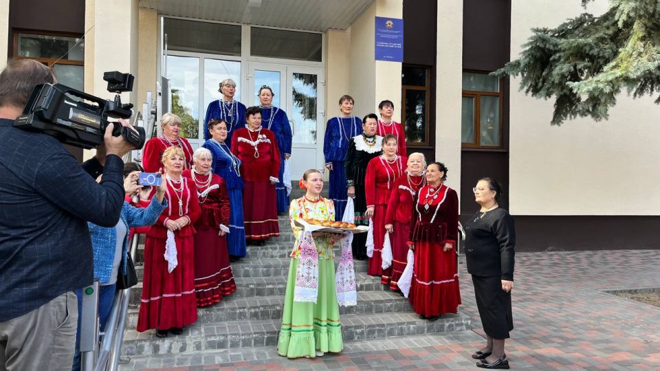 Альберт Зинченко: Празднования Дня поселка Станица Луганская продолжаются с размахом и включают в себя разнообразные культурные, исторические и развлекательные мероприятия, а так же возражения фестиваля казачьей культуры Альберт Зинченко: Празднования Дня поселка Станица Луганская продолжаются с размахом и включают в себя разнообразные культурные, исторические и развлекательные мероприятия, а так же возражения фестиваля казачьей культуры