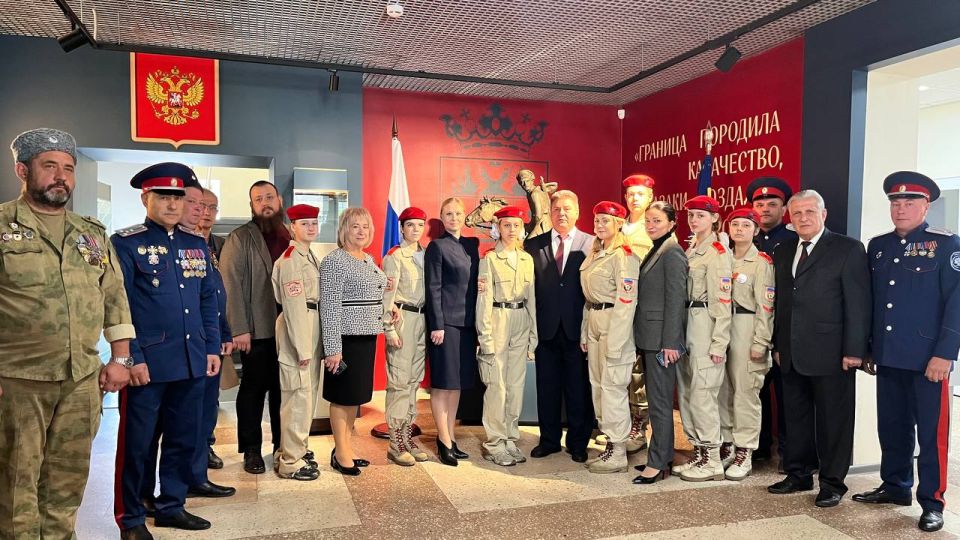 Станице-Луганской — 337 лет: в посёлке открыли 4 общественных пространства и провели масштабные мероприятия Станице-Луганской — 337 лет: в посёлке открыли 4 общественных пространства и провели масштабные мероприятия