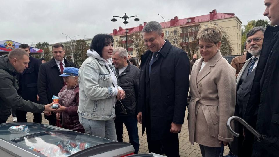 Леонид Пасечник: Луганская Народная Республика расширяет торгово-экономические связи Леонид Пасечник: Луганская Народная Республика расширяет торгово-экономические связи