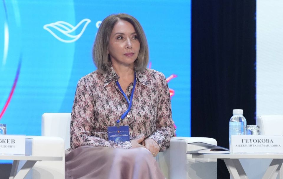Чтобы покупатели могли легко узнавать российскую продукцию, РЭЦ приглашает производителей вступать в национальный бренд «Сделано в России» Чтобы покупатели могли легко узнавать российскую продукцию, РЭЦ приглашает производителей вступать в национальный бренд «Сделано в России»