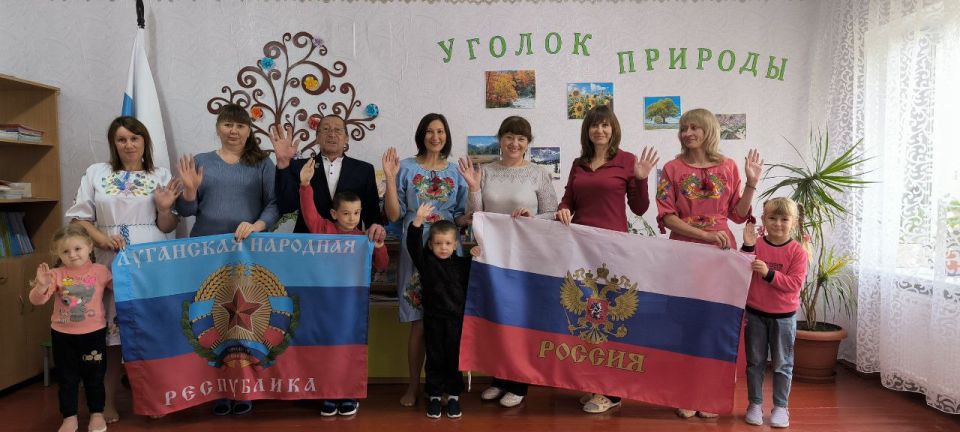 “Мы Россия! Мы вместе!”: Праздник единения в селе Морозовска “Мы Россия! Мы вместе!”: Праздник единения в селе Морозовска
