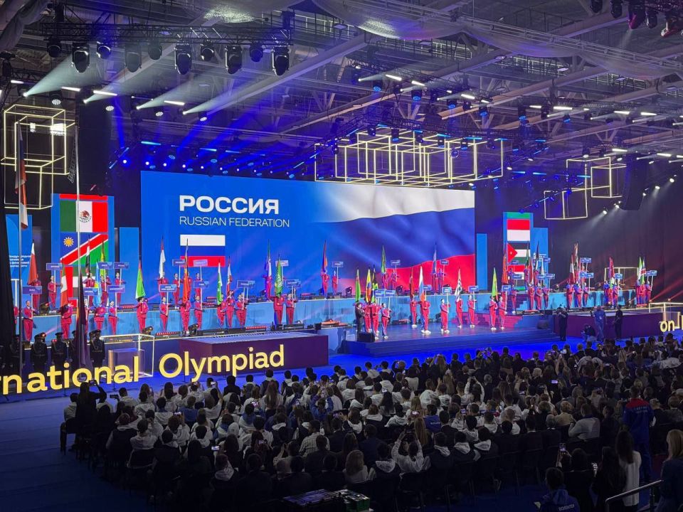 Леонид Пасечник: «Стартовал финальный этап V Международной олимпиады по финансовой безопасности» Леонид Пасечник: «Стартовал финальный этап V Международной олимпиады по финансовой безопасности»