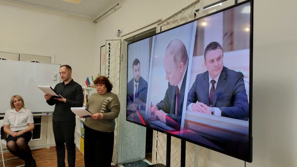 В музее истории города Ровеньки состоялась встреча "СВОим примером" В музее истории города Ровеньки состоялась встреча "СВОим примером"