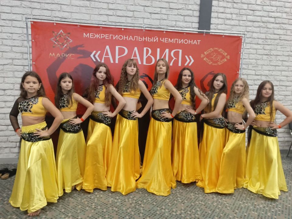 Стахановские танцовщицы выступили на чемпионате «АРАВИЯ» в Ростове Стахановские танцовщицы выступили на чемпионате «АРАВИЯ» в Ростове