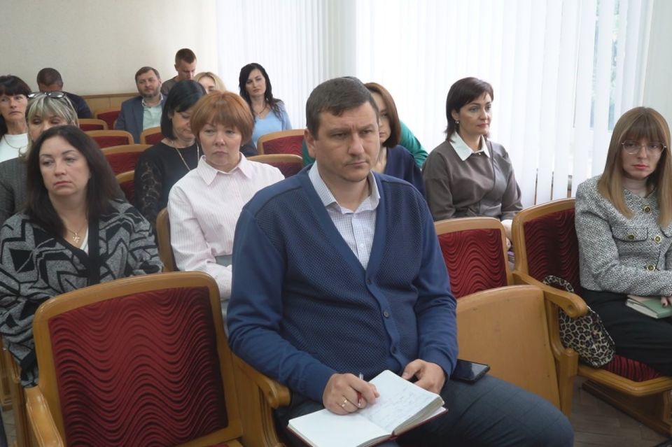 Андрей Сухачев: В начале недели на аппаратном совещании обсудили следующие вопросы: Андрей Сухачев: В начале недели на аппаратном совещании обсудили следующие вопросы: