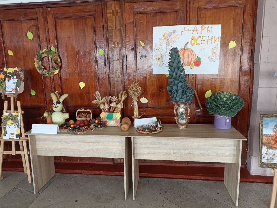 В Нещеретовском сельском доме культуры прошёл осенний конкурс «Дары осени», который собрал участников разных возрастов В Нещеретовском сельском доме культуры прошёл осенний конкурс «Дары осени», который собрал участников разных возрастов
