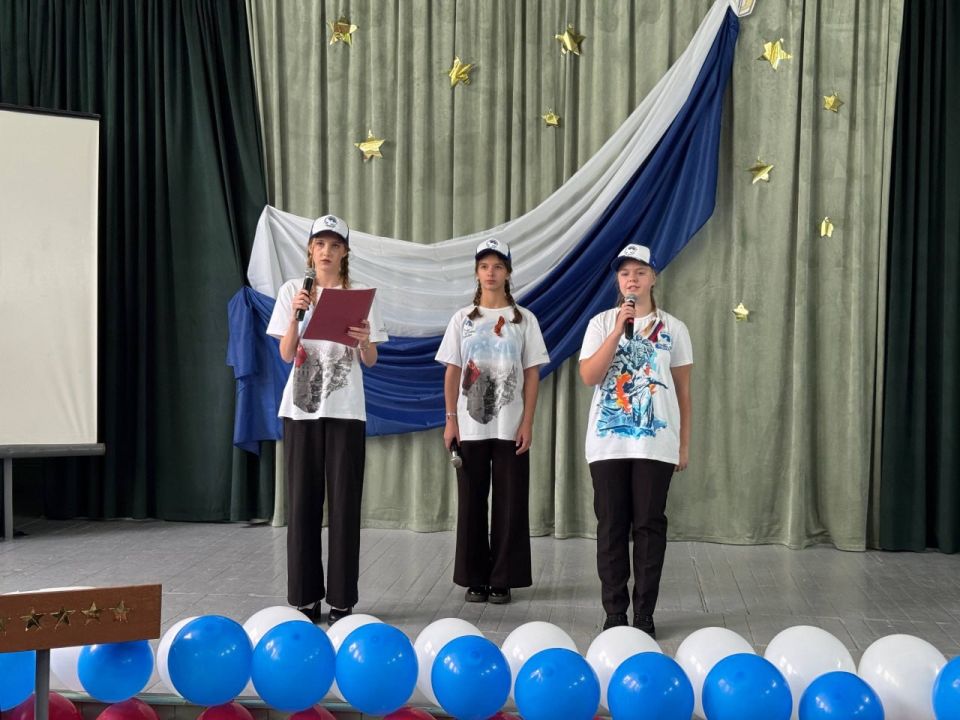 Краснолучской школе № 4 присвоили имя Героя России Краснолучской школе № 4 присвоили имя Героя России