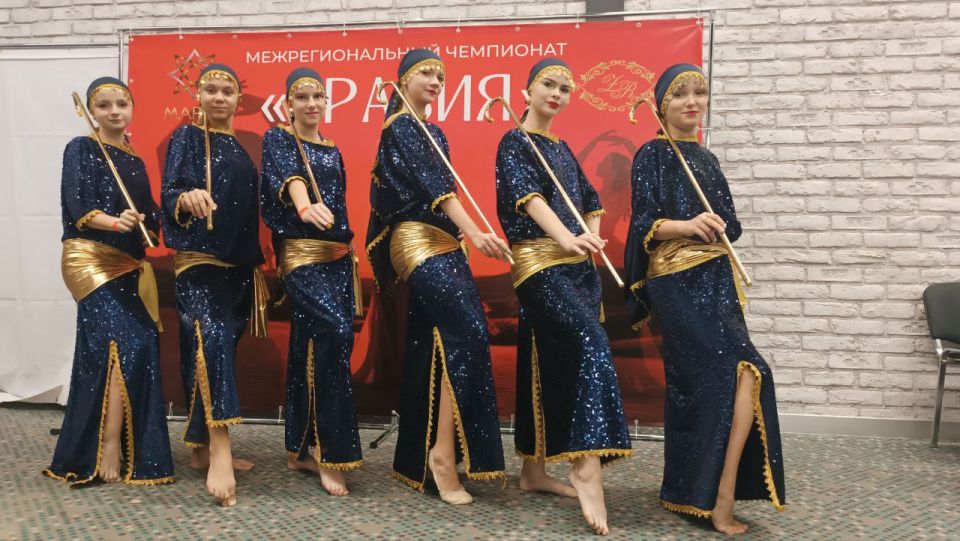 Стахановские танцовщицы выступили на чемпионате «АРАВИЯ» в Ростове Стахановские танцовщицы выступили на чемпионате «АРАВИЯ» в Ростове