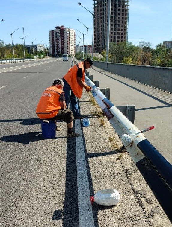 В квартале Героев Сталинграда в Луганске отремонтировали дороги В квартале Героев Сталинграда в Луганске отремонтировали дороги