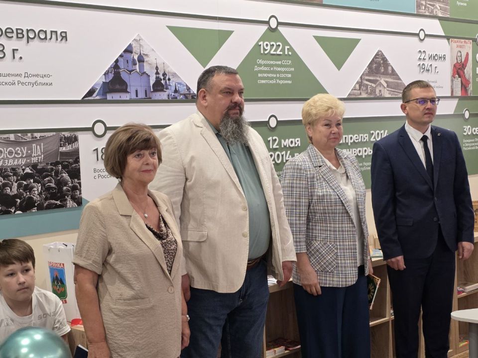 Ольга Бас: Друзья, с радостью сообщаю, что в нашем городе Брянка, на базе Дворца культуры имени Октябрьской революции, открылся новый современный детский центр, где я имела честь присутствовать Ольга Бас: Друзья, с радостью сообщаю, что в нашем городе Брянка, на базе Дворца культуры имени Октябрьской революции, открылся новый современный детский центр, где я имела честь присутствовать