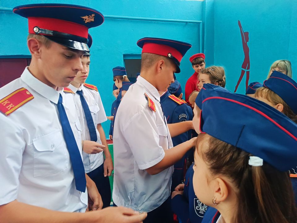 Юные патриоты: от "Орлят" в школе до "Орлят-дошколят" в детском саду! Юные патриоты: от "Орлят" в школе до "Орлят-дошколят" в детском саду!