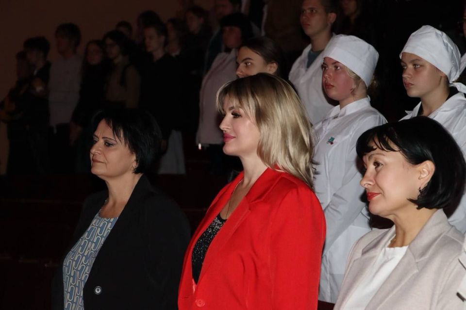 Наталия Жулинская: В нашем городе есть замечательная традиция – в начале учебного года для первокурсников проводить торжественную церемонию посвящения в студенты Наталия Жулинская: В нашем городе есть замечательная традиция – в начале учебного года для первокурсников проводить торжественную церемонию посвящения в студенты