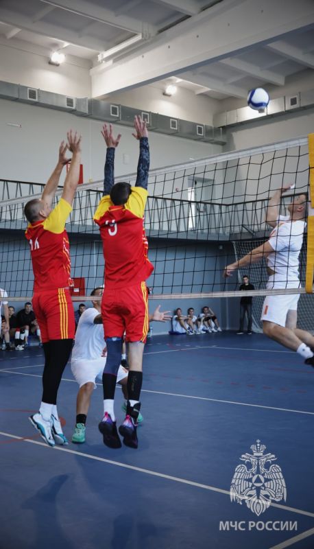 Волейбольный турнир в Мелитополе: спорт объединяет спасателей! Волейбольный турнир в Мелитополе: спорт объединяет спасателей!