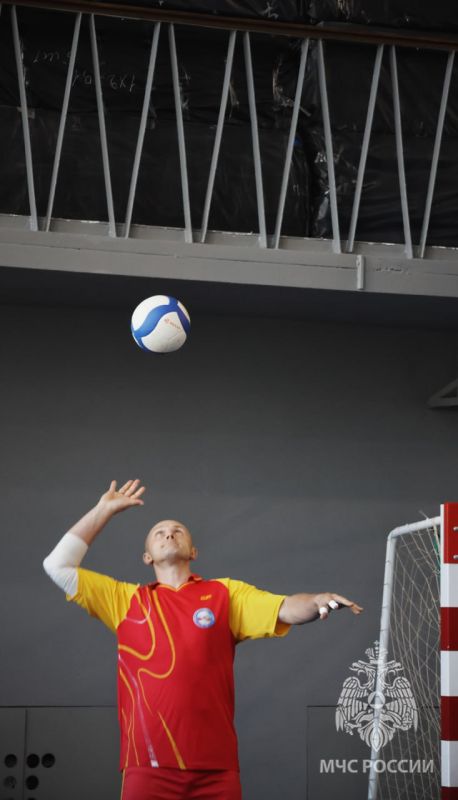Волейбольный турнир в Мелитополе: спорт объединяет спасателей! Волейбольный турнир в Мелитополе: спорт объединяет спасателей!