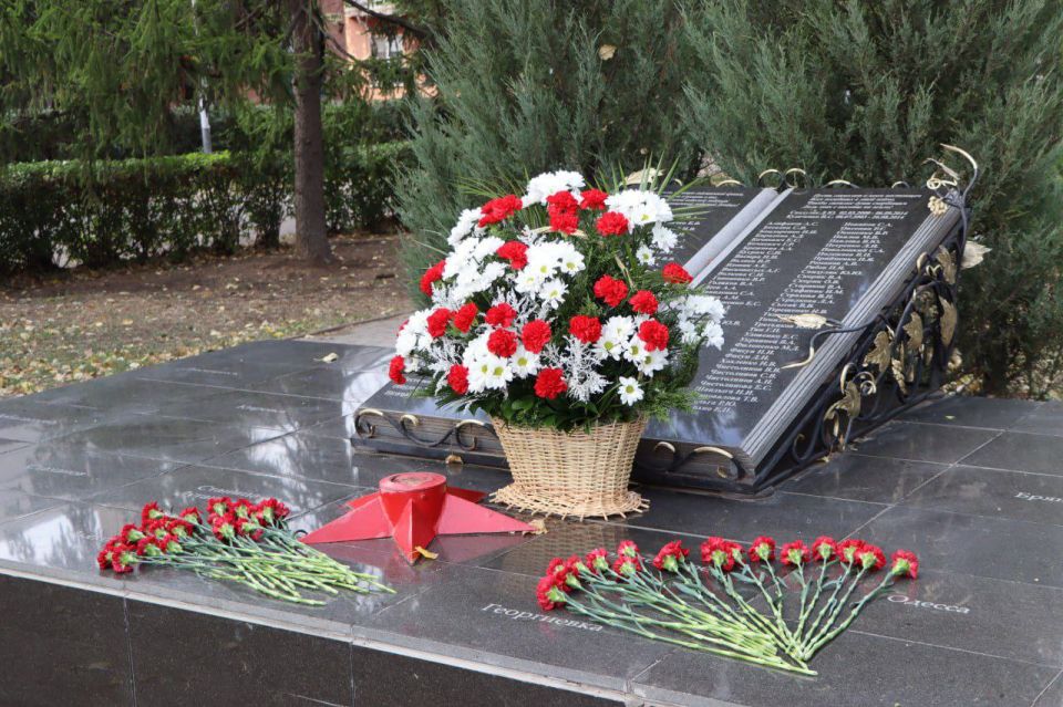 Евгений Бондарь: 30 сентября — день, когда Луганская и Донецкая народные республики, Запорожская и Херсонская области официально стали частью России Евгений Бондарь: 30 сентября — день, когда Луганская и Донецкая народные республики, Запорожская и Херсонская области официально стали частью России